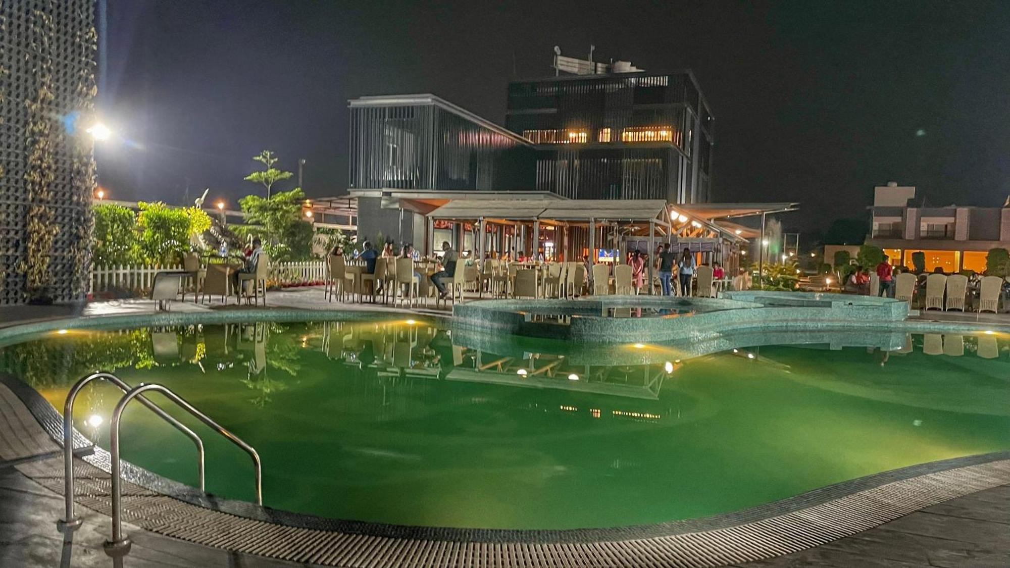 Kanke Resort Rātu Buitenkant foto