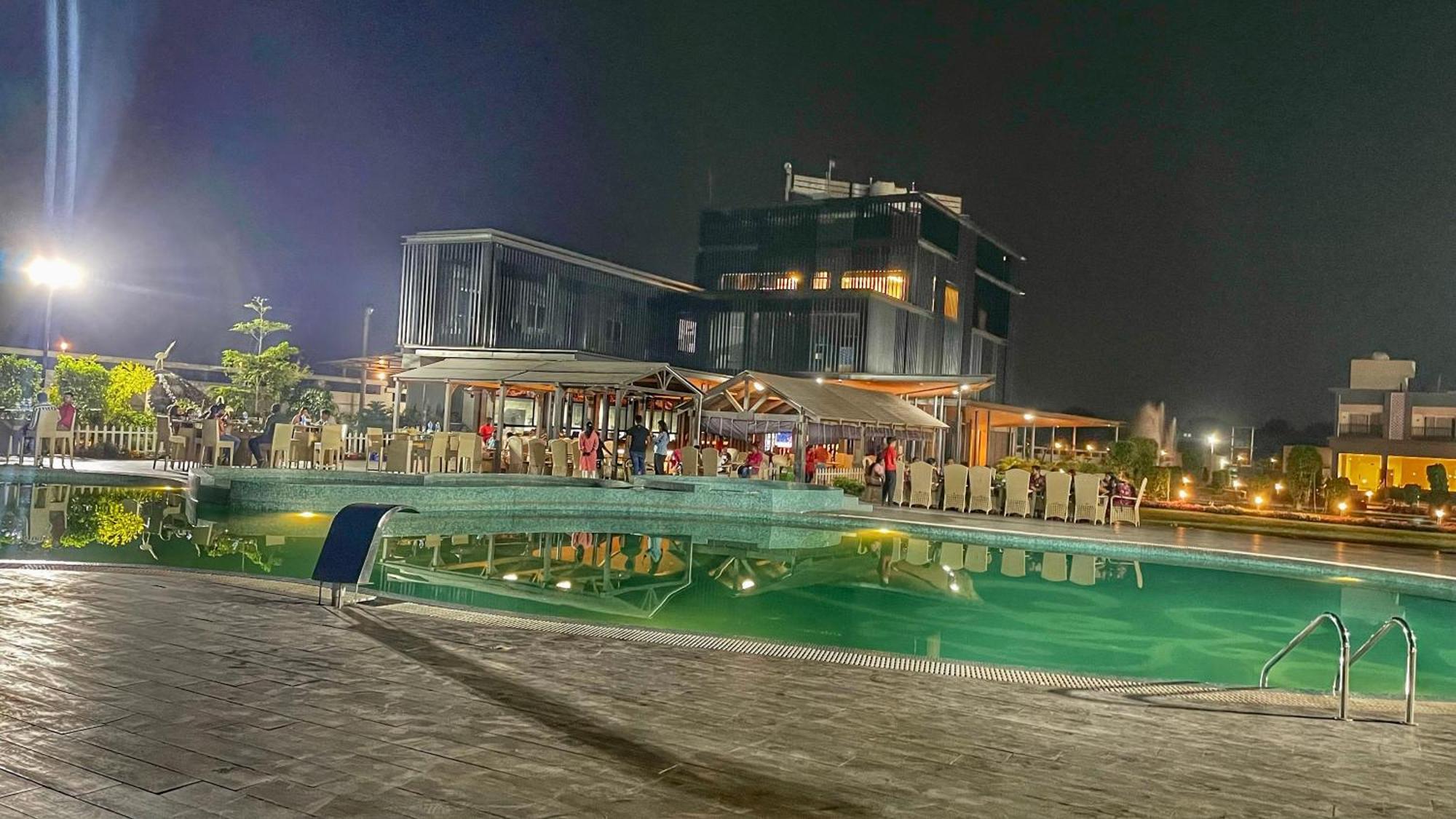 Kanke Resort Rātu Buitenkant foto